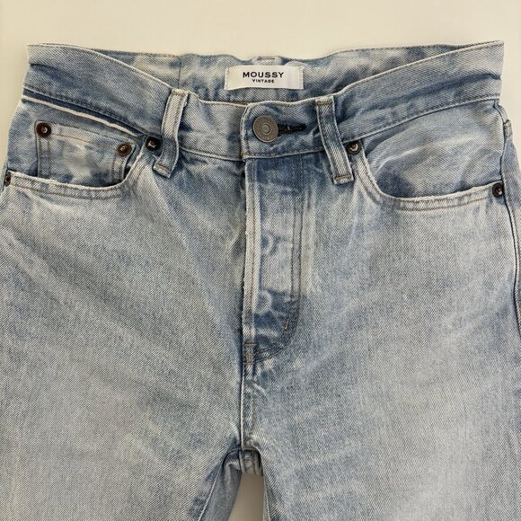 Moussy Lt Wash Slim Straight Crop Jean (Sz 24) 100% Cotton Mid Rise Button Front - Picture 3 of 11